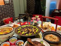 -江城小馆陕南妈妈菜·全球旅行餐厅(钟楼店)