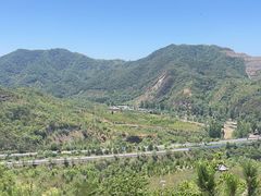 -辛安庄鸡鸣山景区