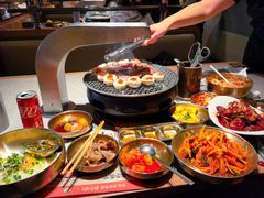 -草家酱蟹炭火烤肉店(珲春南路一店)