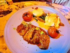 招牌小牛侧腹班尼迪-人民咖啡馆(四行仓库店)