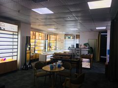 -LOGO眼镜·蔡司品牌折扣店(龙华清湖店)