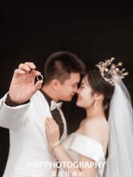 -纪梵希旅拍婚纱摄影(大连总店)