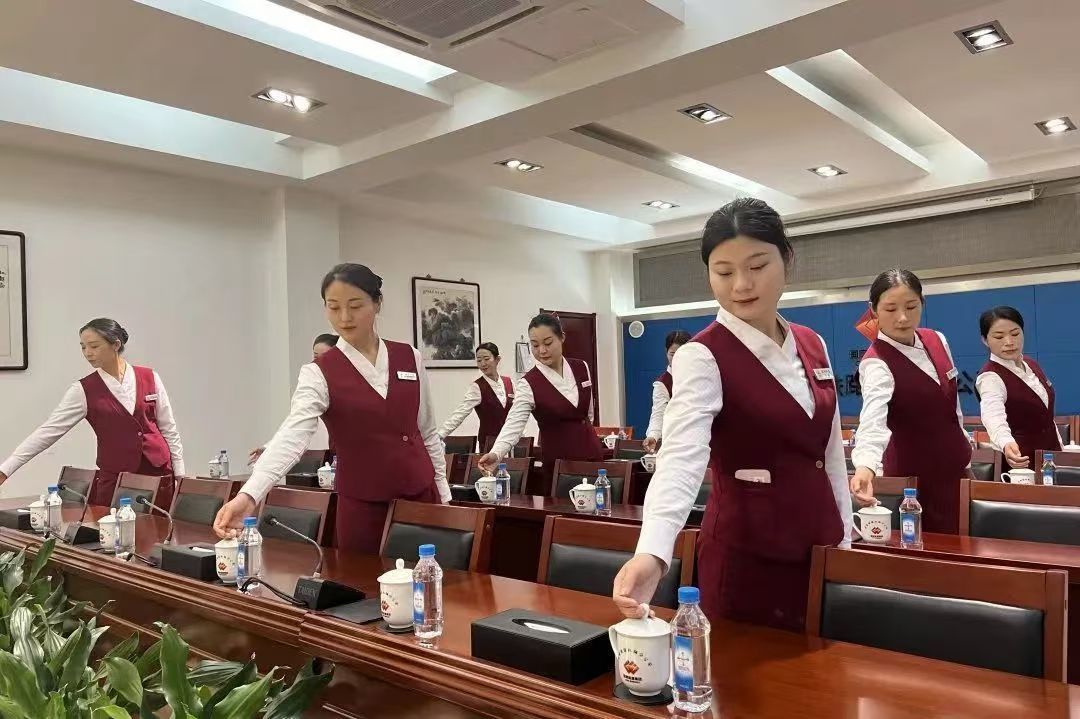 会议服务礼仪培训