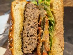 -HIGH FIVE哈福手工汉堡(桂林路店)