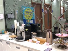 -茂菊口腔连锁(浦东南路店)