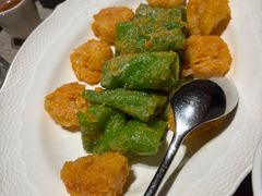 咸蛋黄青椒虾-虹潮荟·餐桌上的美食地理(太阳宫店)