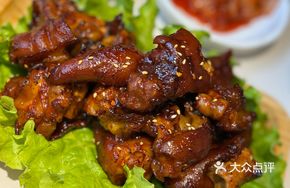 Sun Family Roasted Pig's Feet