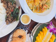 -Dang restaurant (patong phuket)
