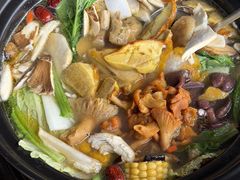 -野菌皇海景野生菌火锅(滨海大道店)