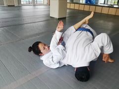 -EFL巴西柔术·综合格斗·泰拳·少儿体能训练(虹桥德必馆)