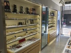 -视野联行眼镜·蔡司·尼康·豪雅·依视路(青浦宝龙店)
