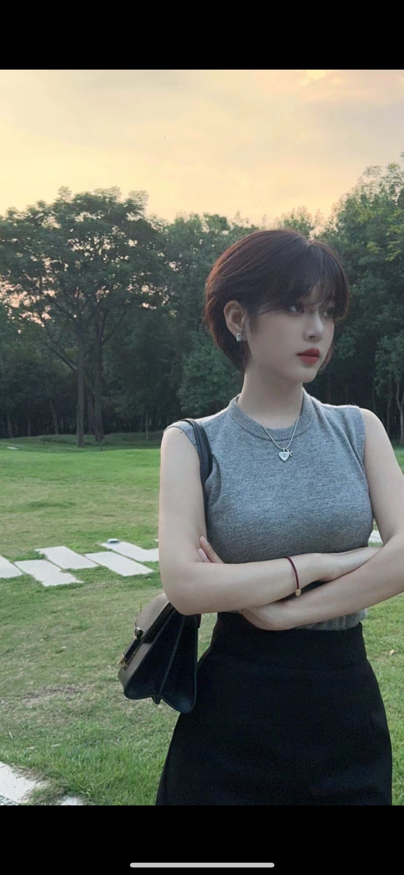 潮流女生短发look