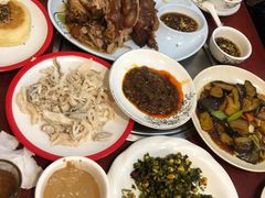 -聚首堂·特色小吃·肘子(什刹海德胜门店)