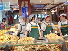 面包甜点陈列柜-北三凯奇清真食品店