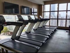 -金摩尔健身游泳(万象城鼎丰大厦店)