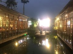 -花溪雨·森林餐厅(石基店)