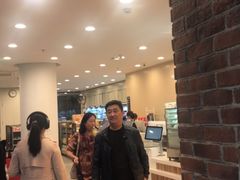 -全家便利店(上海南站站店)