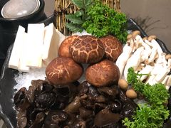 -捞王锅物料理(上海世茂广场店)