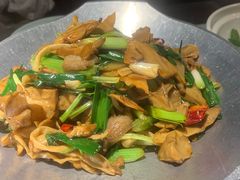 干锅鲜菌-卢大鲜鱼头捞饭(美利广场店)