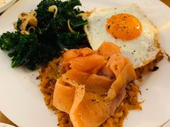 三文鱼红薯饼-Egg•Allday Brunch(襄阳北路店)