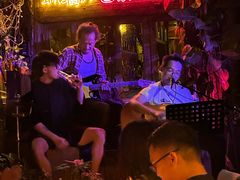 -城墙外BAR