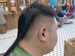 -贝勒爷专业男发