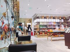 -VENCHI 闻绮(北京国贸商城店)