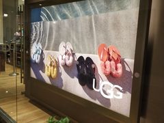 -UGG(燕莎奥特莱斯购物中心店)