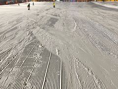 -采薇庄园四季滑雪场