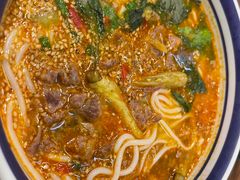 -云阿蛮云南生烫牛肉米线(奉贤路店)