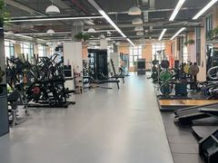 -岩顶健身(玄武店)