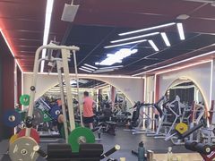 -英派斯健身旗舰店(海信国际中心馆)