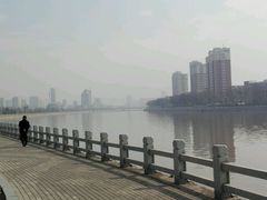 -金夫人化妆摄影职业培训学校