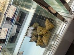 -白玉兰食品(中山公园龙之梦店)