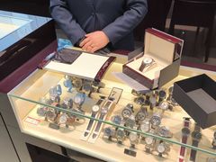 -亨得利钟表商店