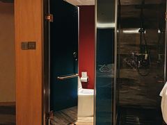 -爱舍海岸酒店(香港中路五四广场店)