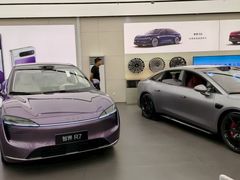 -华为智能生活馆(上海金桥国际商业广场)