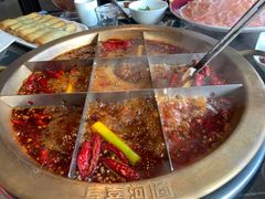 -长嘉·河图火锅(长嘉汇江景旗舰店)