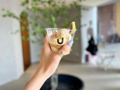 -HUG·拥抱咖啡(郑州宝龙广场店)