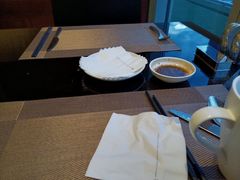 -大中华希尔顿酒店-念自助餐·嗨啤·小龙虾