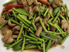 肥肠炒牛肚-百姓食府(秦虹路店)