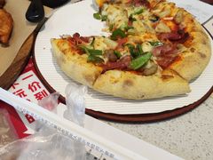 -必胜客(联投东方店)
