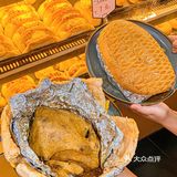 深圳也有巨巨巨型菠萝包🍍里面藏了一整支鸡