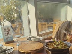 -蜜桃餐厅·伴山(湖滨商业街店)