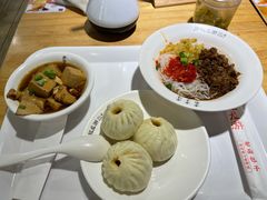 -凤起龙游老面包子(凯德晶品店)