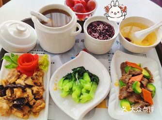 环境: 相信第一感觉，刚进到前台就觉得很温馨很舒服