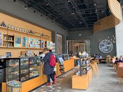 -星巴克臻选(成都环球乐天店)