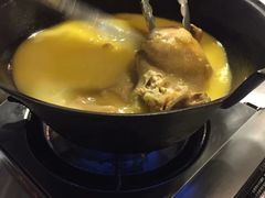 -鲜入围煮花胶鸡海鲜火锅