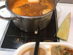 -百品聚旋转火锅(号外店)