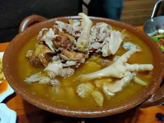 -临江餐馆二楼美食部落